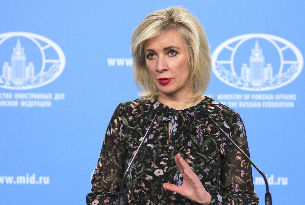 Talsperson for det russiske utenriksdepartementet, Maria Zakharova, meldt torsdag 26. mai om at landet vil utvise vestlige journalister dersom Youtube blokkerer departementets pressekonferanser. Talsperson for det russiske utenriksdepartementet, Maria Zakharova, meldt torsdag 26. mai om at landet vil utvise vestlige journalister dersom Youtube blokkerer departementets pressekonferanser.
