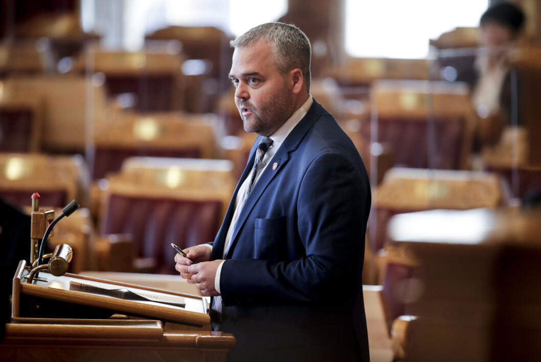 Kravet fra NTB var på 3.850 kroner, men nå slipper stortingsrepresentant Roy Steffensen (Frp) å betale. Kravet fra NTB var på 3.850 kroner, men nå slipper stortingsrepresentant Roy Steffensen (Frp) å betale.