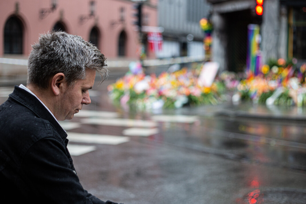 Natt til lørdag fikk Henrik Pryser Libell en telefon fra New York Times som ønsket dekning av skytingen i Oslo sentrum. Natt til lørdag fikk Henrik Pryser Libell en telefon fra New York Times som ønsket dekning av skytingen i Oslo sentrum.