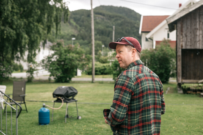 Etter to år på hjemmekontor sa Jonas Skybakmoen opp jobben og flyttet fra Oslo til Trøndelag
