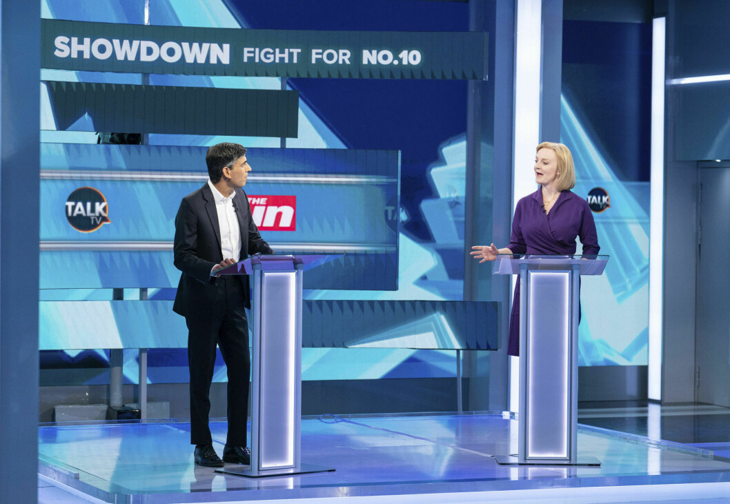 Rishi Sunak og Liz Truss før tirsdagens TV-debatt brått ble avbrutt.