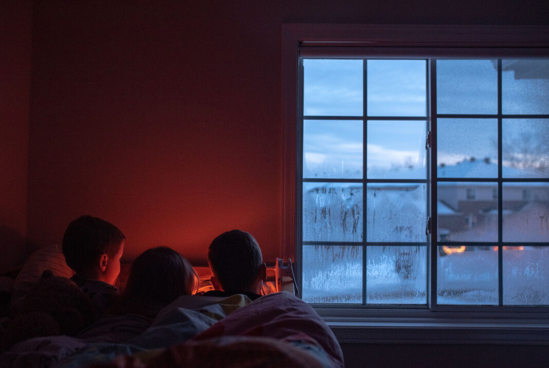 – Da jeg fikk barn flyttet vi til Canada hvor barnehagen for våre tre barn ville kostet 22.000 kr i måneden. Det hadde vi ikke råd til, så jeg tok på meg hovedansvaret for barna, skriver Nyborg. – Da jeg fikk barn flyttet vi til Canada hvor barnehagen for våre tre barn ville kostet 22.000 kr i måneden. Det hadde vi ikke råd til, så jeg tok på meg hovedansvaret for barna, skriver Nyborg.