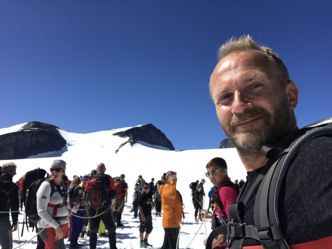 Amund Hestsveen reagerte på mediedekning av K2. Her er han på vei opp til Galdhøpiggen. Amund Hestsveen reagerte på mediedekning av K2. Her er han på vei opp til Galdhøpiggen.