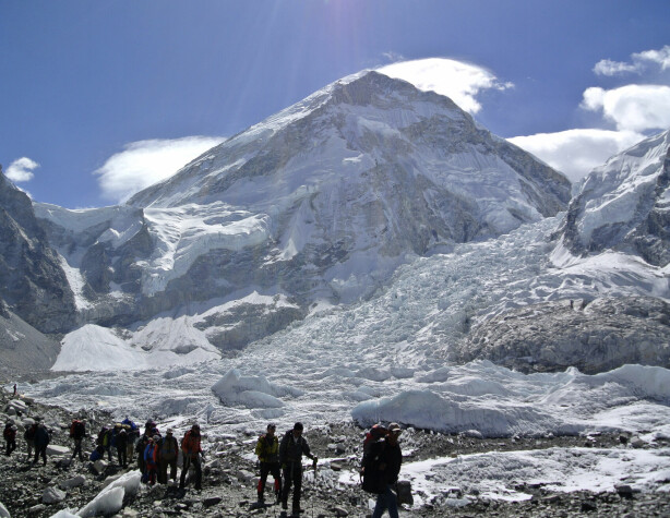 Flere medier har nå rettet i saker om Frank Løkes K2-ekspedisjon