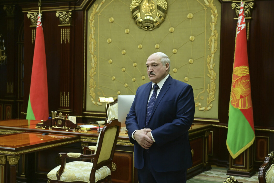 President Aleksandr Lukasjenko fortsetter å slå hardt ned på media.