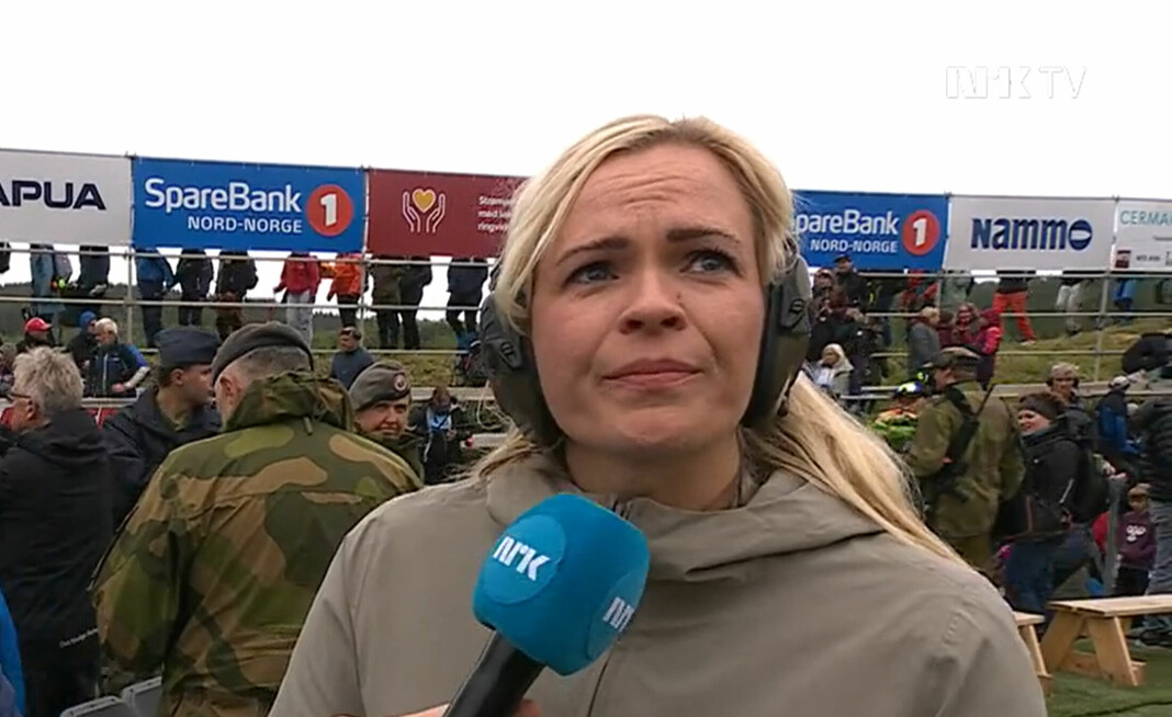 Carina Olset ble overrasket med kavalkade over sine år i NRK.