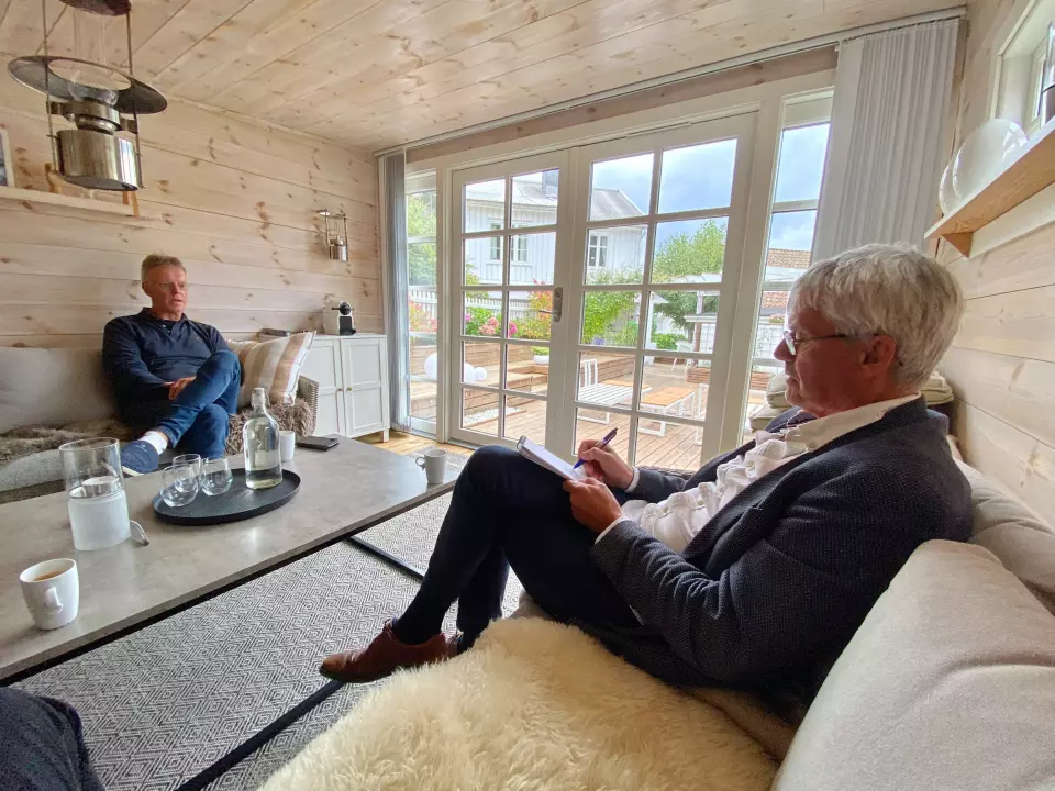 Stein Kåre Kristiansen intervjuer Ragnar Larsen.
