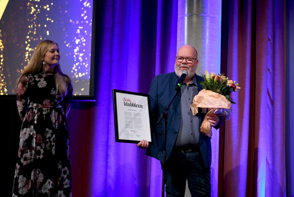 Ståle Winterkjær på scenen, her sammen med NJs nestleder Hege Fagerheim. Ståle Winterkjær på scenen, her sammen med NJs nestleder Hege Fagerheim.