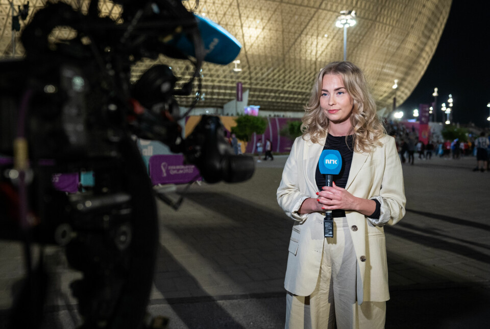 Malin Jørnholt i NRK forteller at alt er godt tilrettelagt for de som dekker de sportslige delene av arrangementet i Qatar.