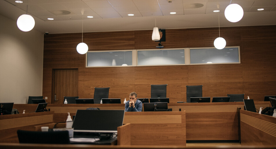 Det som publiseres rutinemessig i pressemappene ett sted, behandles som statshemmeligheter et annet