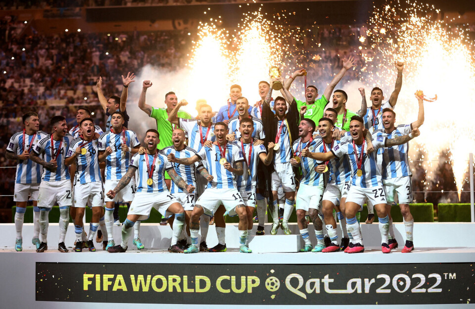 Argentina etter de vant VM-finalen på straffer mot Frankrike.