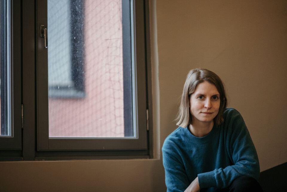 Bokmagasinet har en redaktør, to redaksjonsassistenter, en hovedanmelder og 20 kritikere i staben. Nå tar Astrid Hygen Meyer over jobben som bokredaktør i Klassekampen. Bokmagasinet har en redaktør, to redaksjonsassistenter, en hovedanmelder og 20 kritikere i staben. Nå tar Astrid Hygen Meyer over jobben som bokredaktør i Klassekampen.