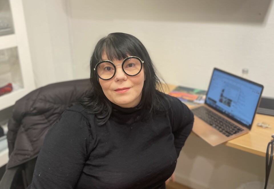 Journalist Anne Berit Anti i den samiskspråklige avisa Ávvir har jobbet med varslingssaken siden sommeren 2022.