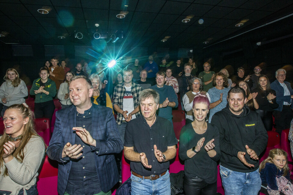Førpremiere på Hordaland sin nye nettserie Full tank av filmskapar Solgunn Flatebø Mandelid.Dei medverkande var tilstades på premieren i Voss kino, og gjorde entré på raud løpar.