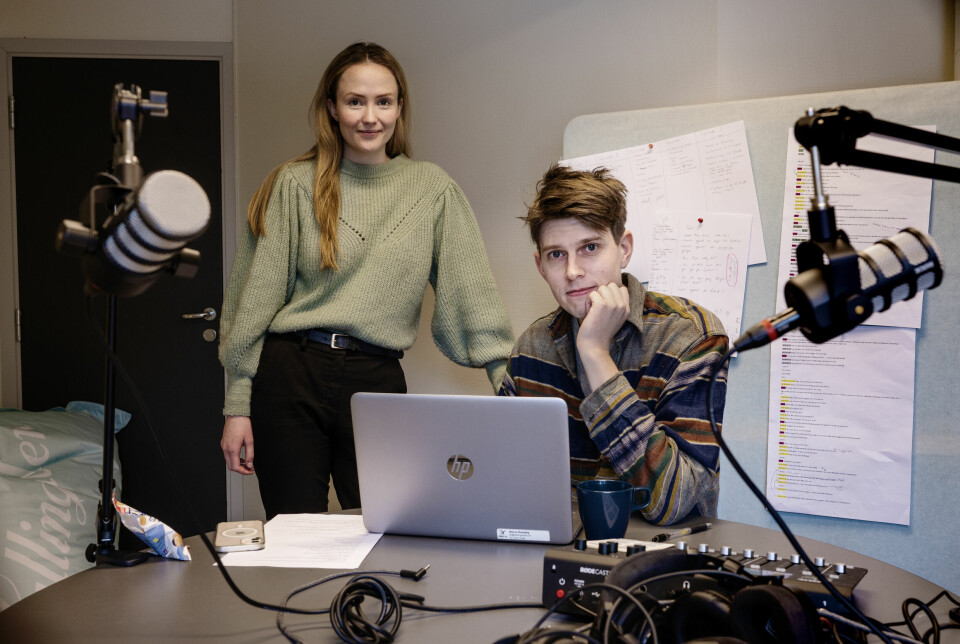 I lokalavisa Hallingdølens første podkastserie har Anna Huseby og Elias Dahlen gravd frem nye historier fra trippeldrapet som skjedde på Geilo i 2002.