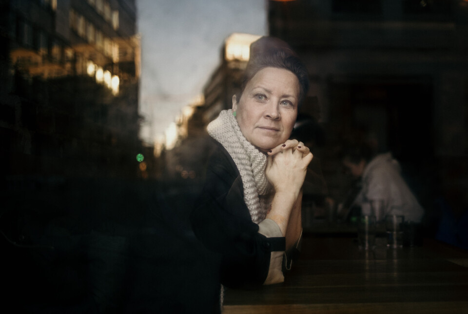 «Pressen har mye å svare for når det gjelder jakten på varslerne og hvordan de lot seg lure av den ene parten i saken», skriver Heidi Helene Sveen i boka «Varslerne», som ble sluppet i dag. «Pressen har mye å svare for når det gjelder jakten på varslerne og hvordan de lot seg lure av den ene parten i saken», skriver Heidi Helene Sveen i boka «Varslerne», som ble sluppet i dag.