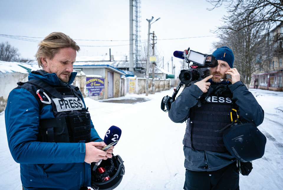 Krasnohorivka, Ukraina, 16. februar 2023.  På S. Schaatun TV 2 og reporter Bent Skjærstad