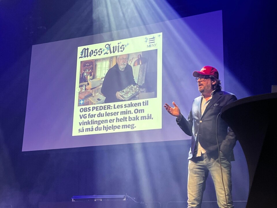 Ken André Ottesen fikk salen til å le med sitt skråblikk på lokal journalistikk.