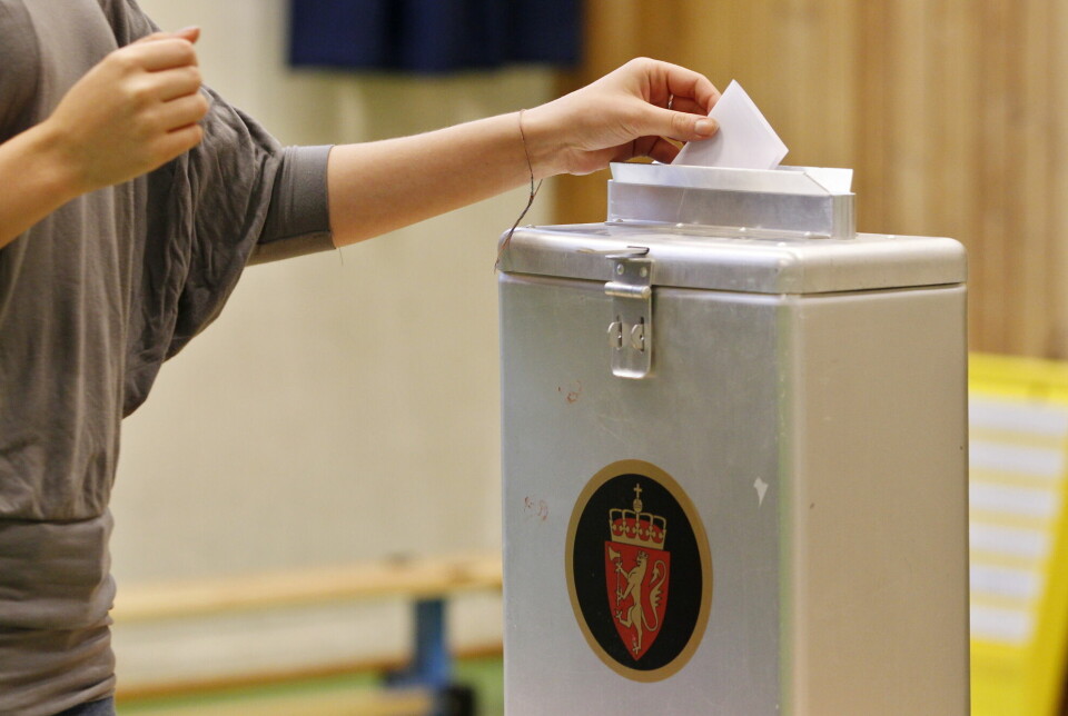 De er ikke lov å offentliggjøre valgresultat og valgdagsmålinger før stemmelokalene stenger klokken 21 på valgdagen.