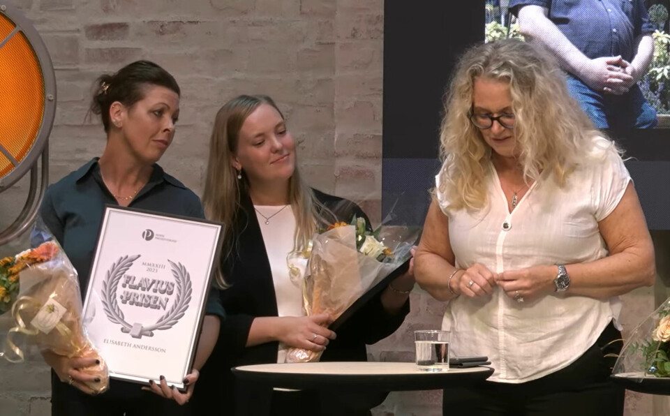 Svanhild Furre Johannessen, Linda Hellesø og Elisabeth Andersson fikk presseforbundets Flaviuspris torsdag.