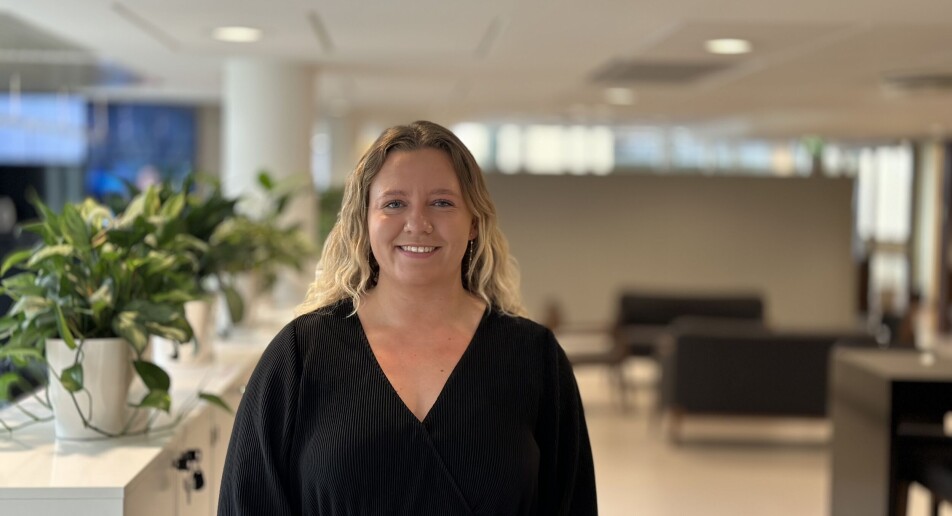 Anna Julie Bergesen er ny videojournalist i ABC Nyheter