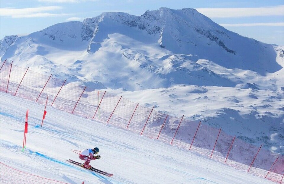 Vi trenger to VM-journalister