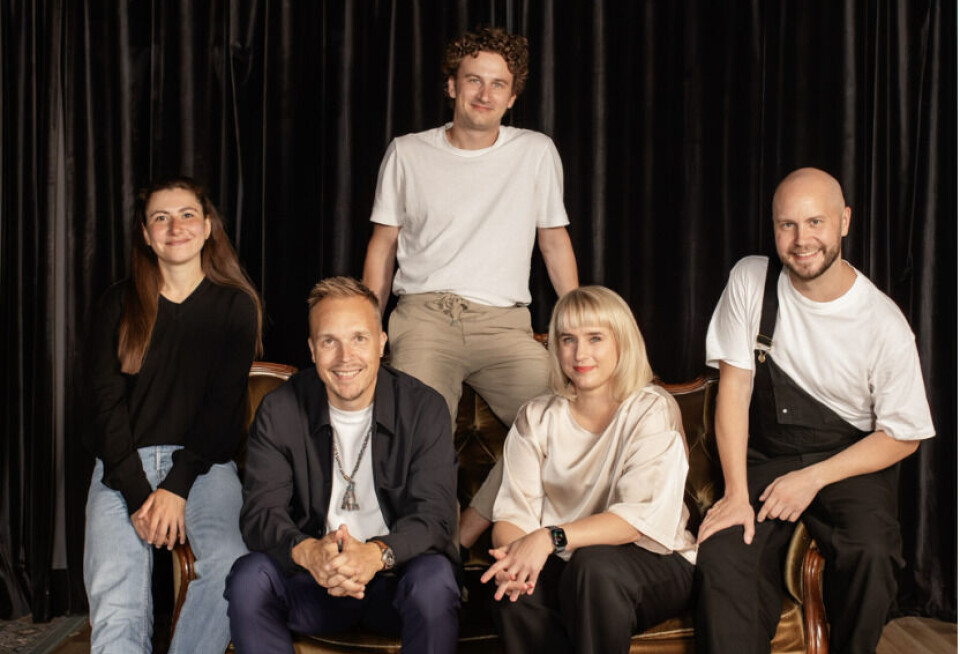 Uusi JuBu på kontoret i Helsinki. Fra venstre: Sonia Zaki, Olli Seuri, Jussi Sippola, Tuuli Hongisto og AnI Pikkanen.