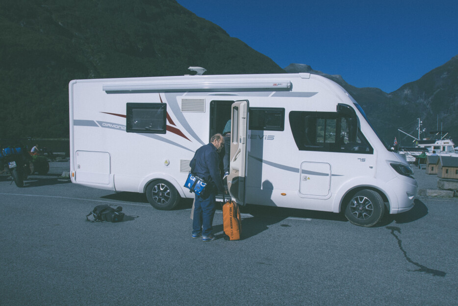 Se og Hør leide nabotomt, jagde NTB på dør og vant dekningen av prinsessebryllupet