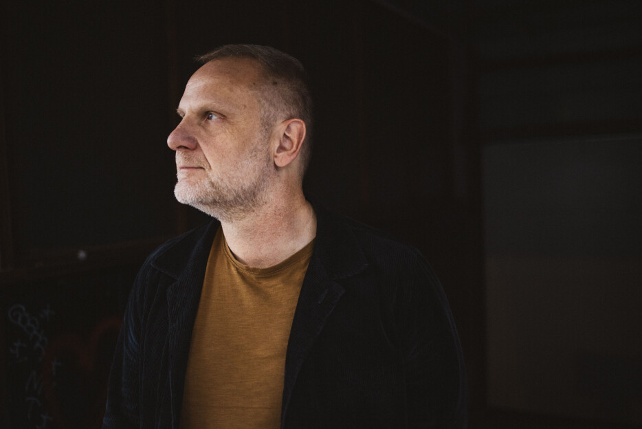 Frank Rossavik om å være tunghørt: – Jeg går ikke foran med et godt eksempel