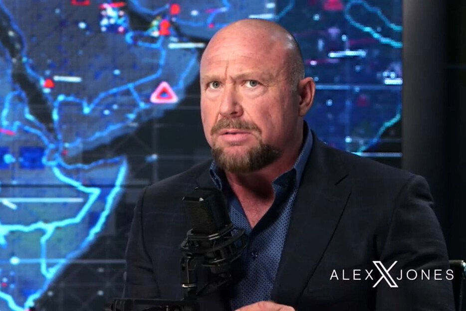 Infowars-reporter skutt og drept