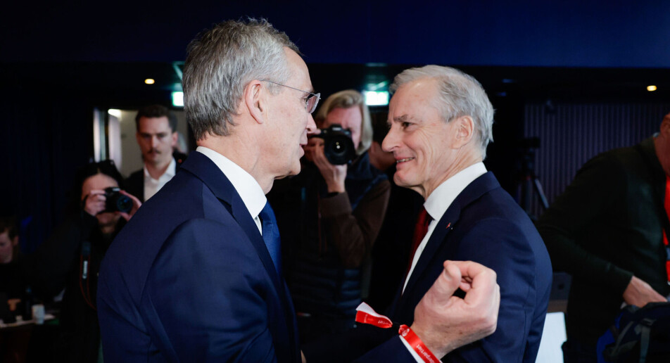 Pressen er som tenåringsjenter på Justin Bieber-konsert